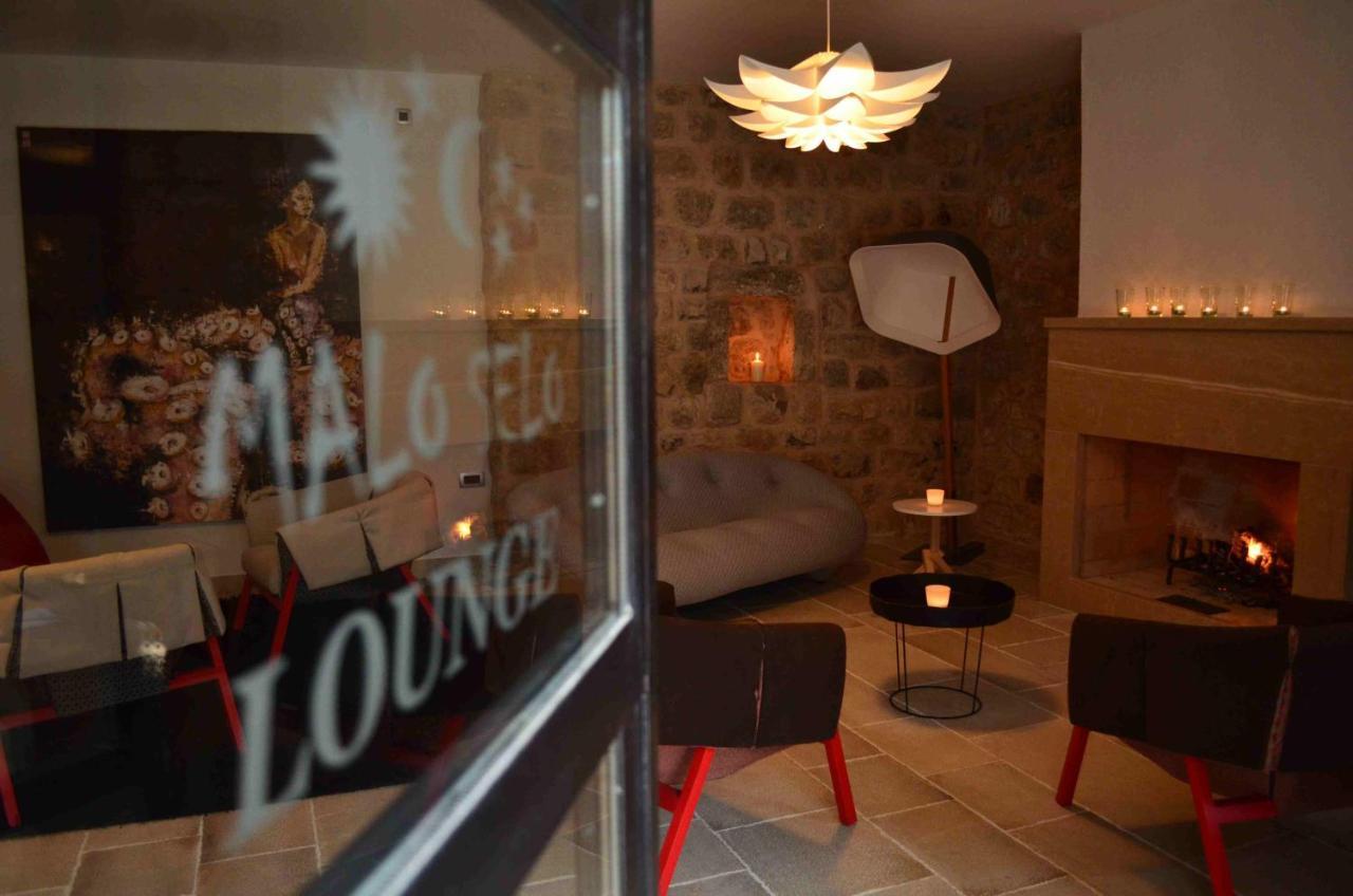 Boutique Hotel Malo Selo 赫尔采格诺维 外观 照片