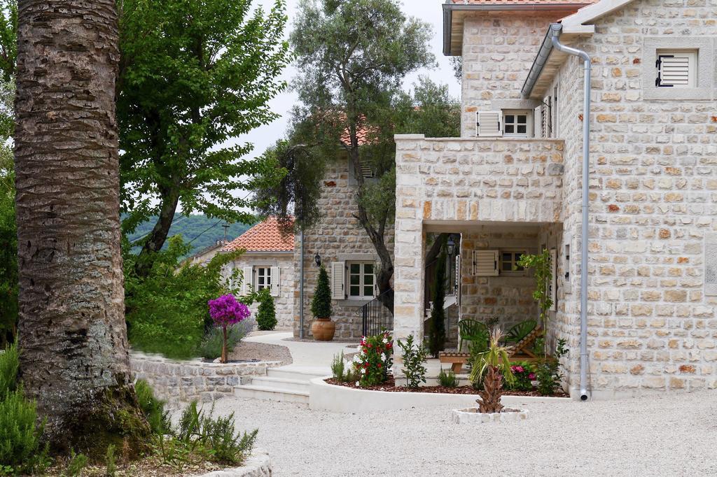 Boutique Hotel Malo Selo 赫尔采格诺维 外观 照片